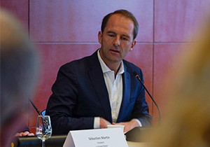 Téléchargez le document ITW.jpg(, 89.93 MB) (Nouvelle fenêtre)