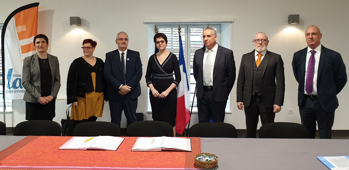 1140_france_service_groupe.png
